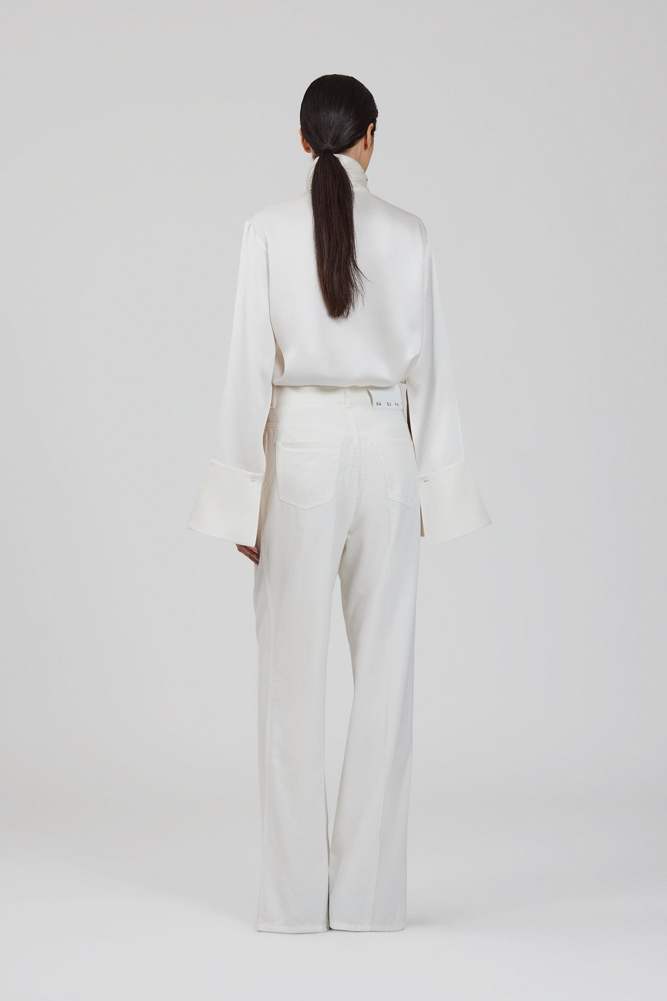 Pantaloni Bogart in lana con una pince