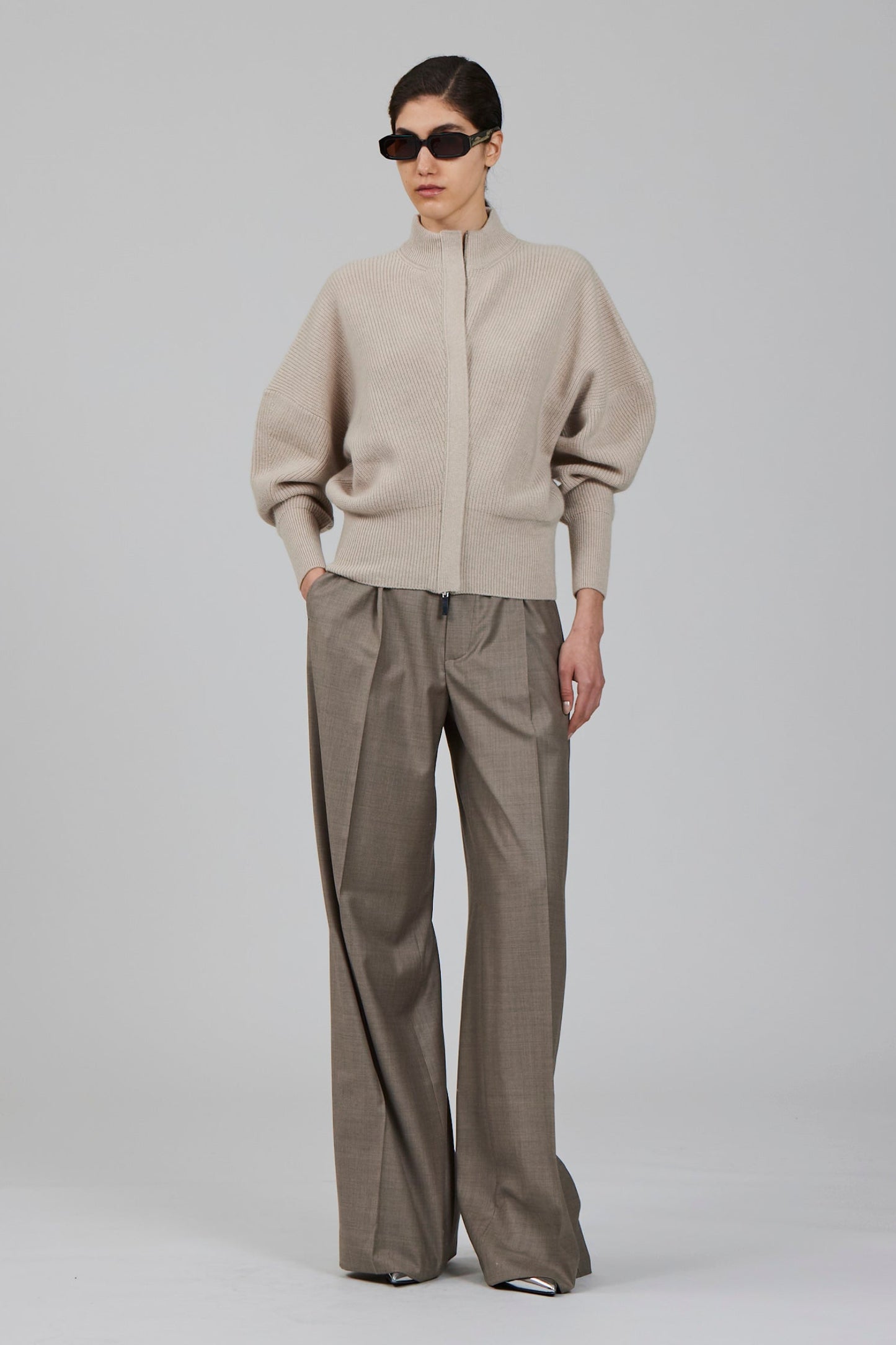 Minerva english ribbed bat wing bomber cardi with zip