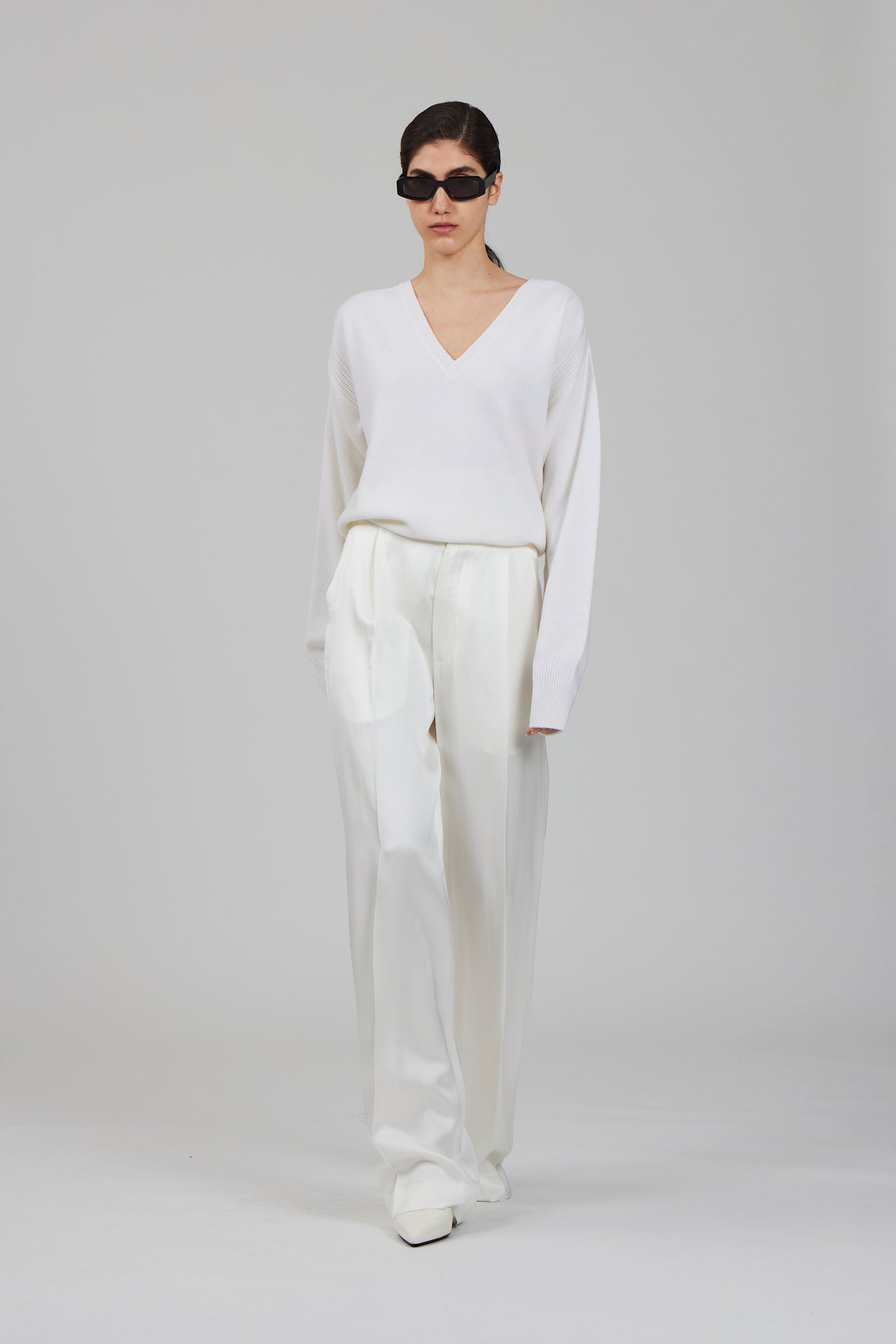 Maglione a V in cashmere