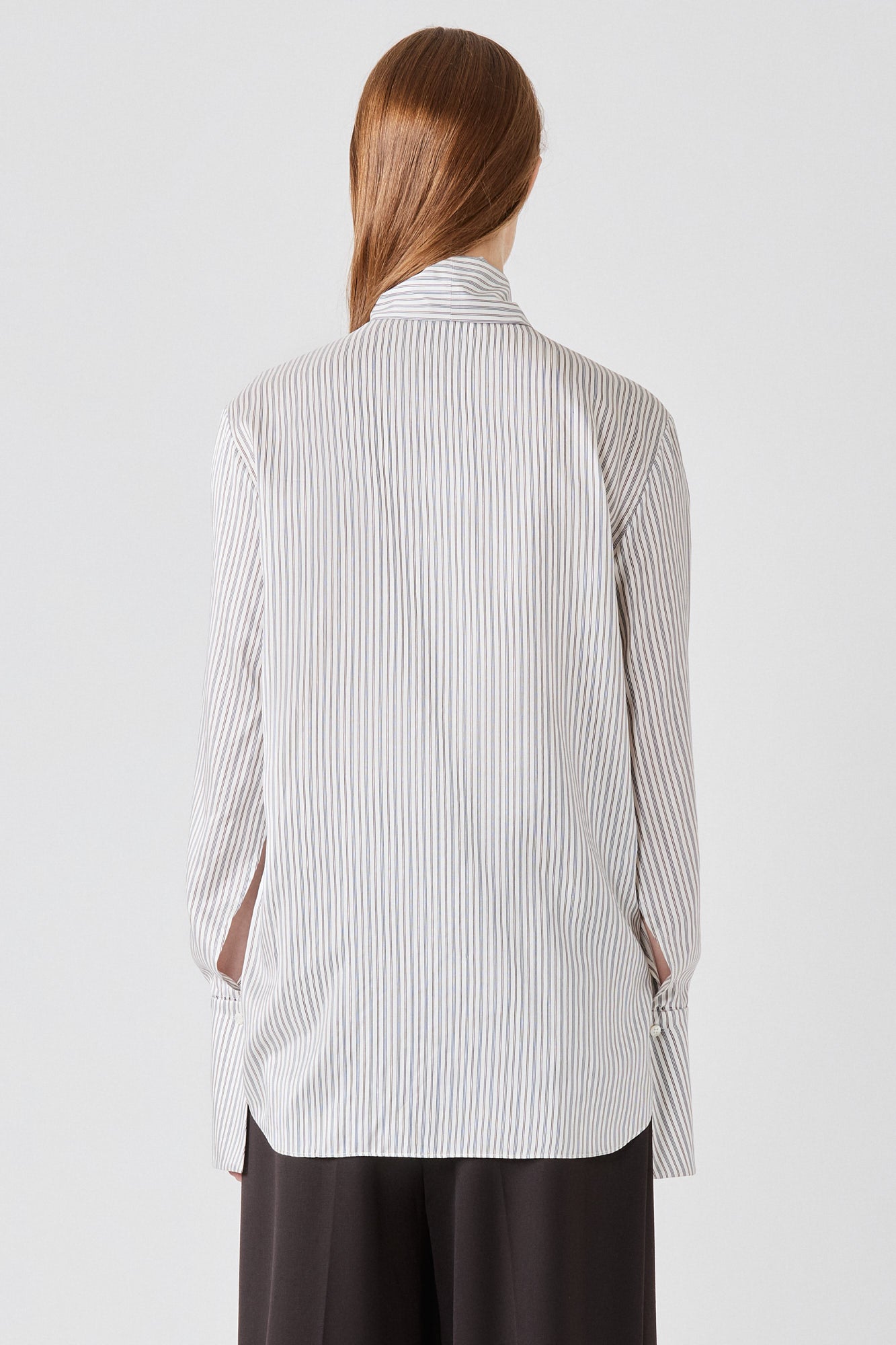 Shirt with scarf in silk twill