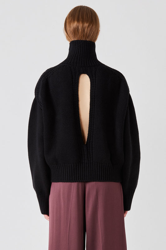 Maglione Gaia in cashmere con collo alto e spacco posteriore