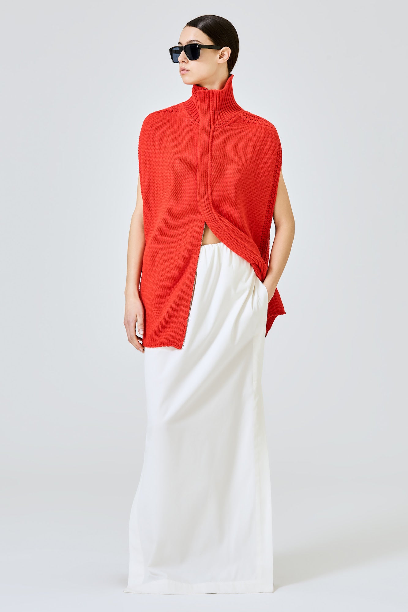 Matilda sleeveless zipped cashmere cardigan