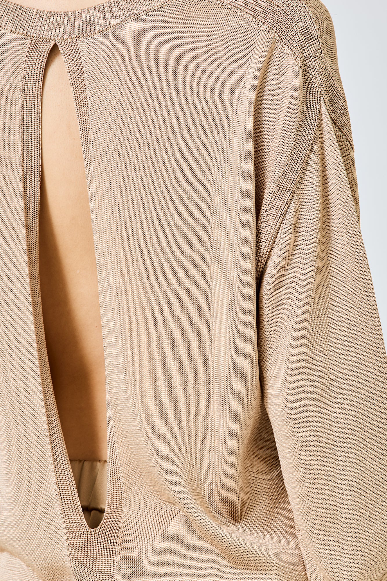 Viscose round neck sweater with back slit