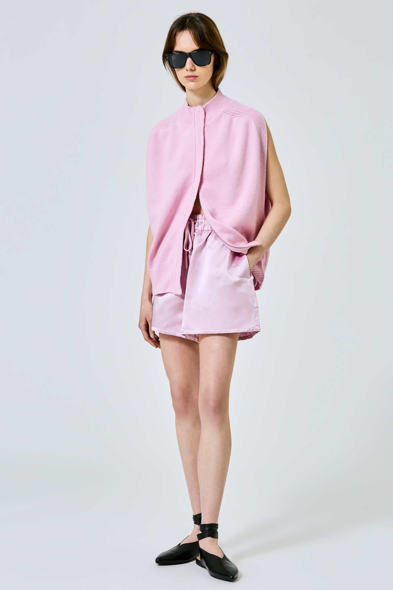 Matilda regular sleeveless zipped cashmere cardigan