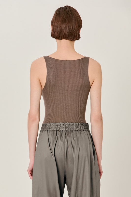 Ribbed V neck tank top