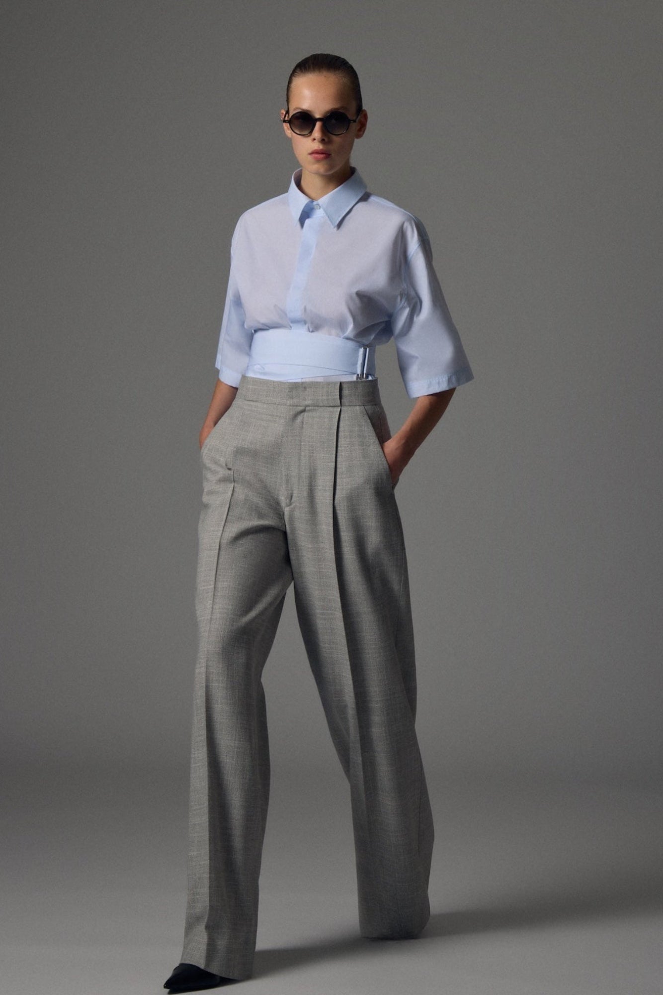 Pantaloni Bogart in lana con una pince