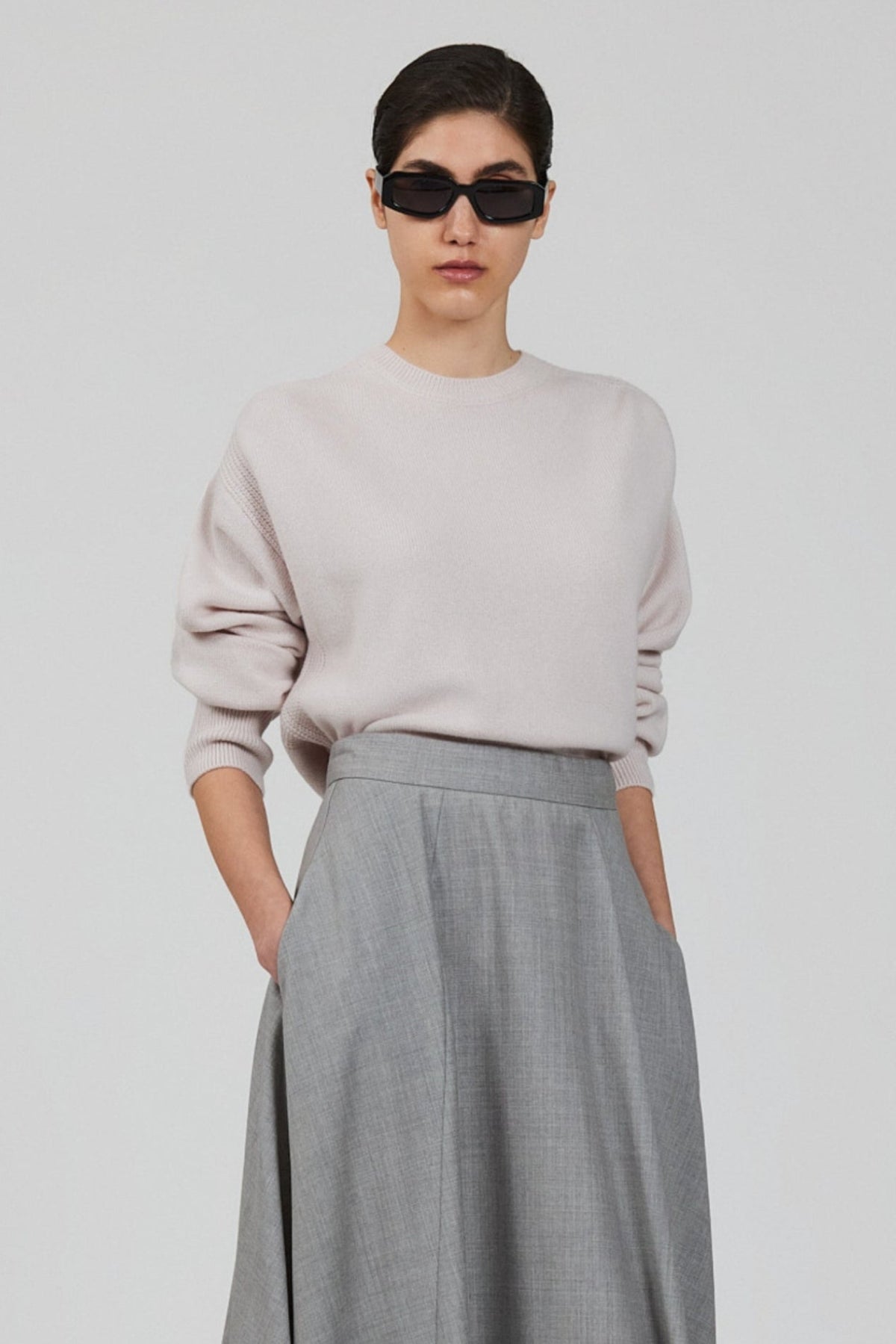 Maglione leggero in cashmere Lea con scollo rotondo