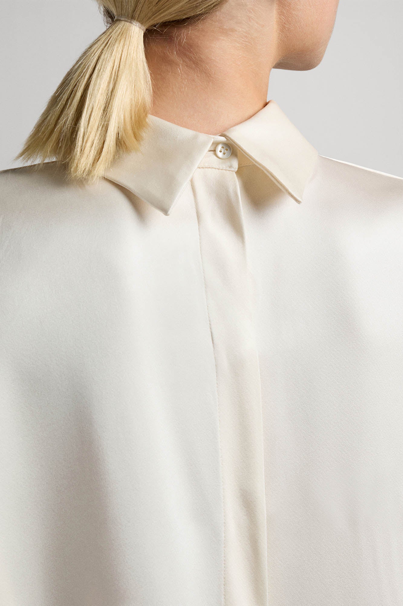 Francesca reverse short dress in double satin