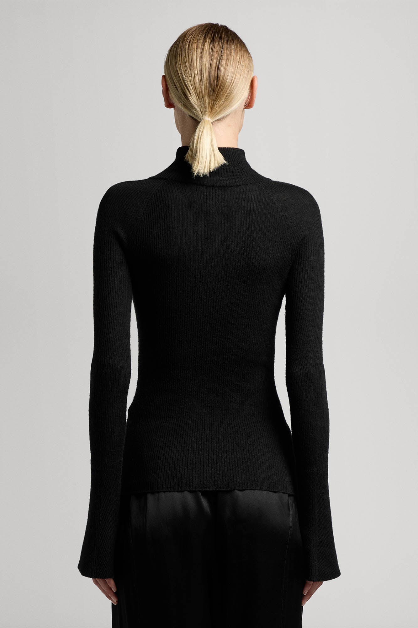 Long sleeve ribbed turtleneck