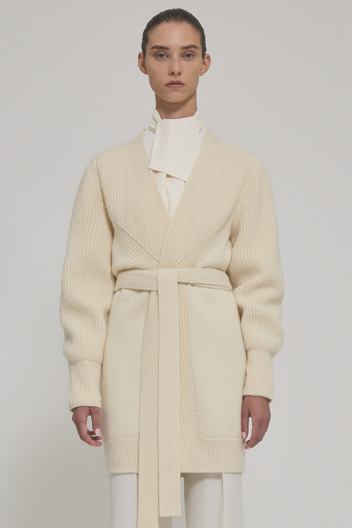 Armor cashmere cardigan with belt