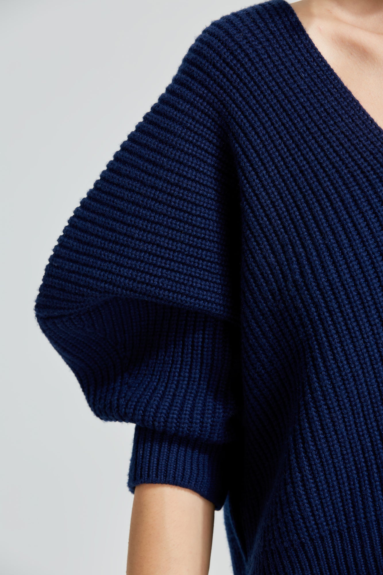 V-neck english rib cashmere sweater