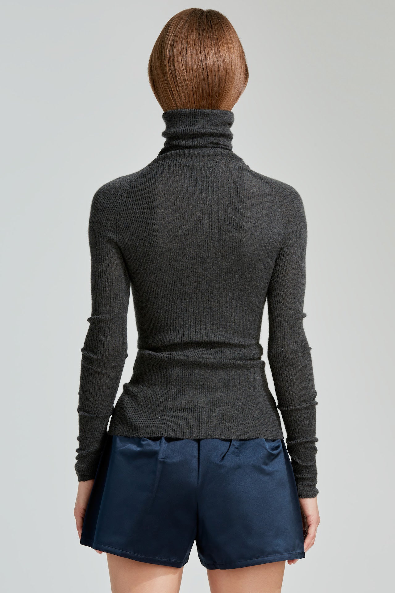Ribbed cashmere silk turtleneck