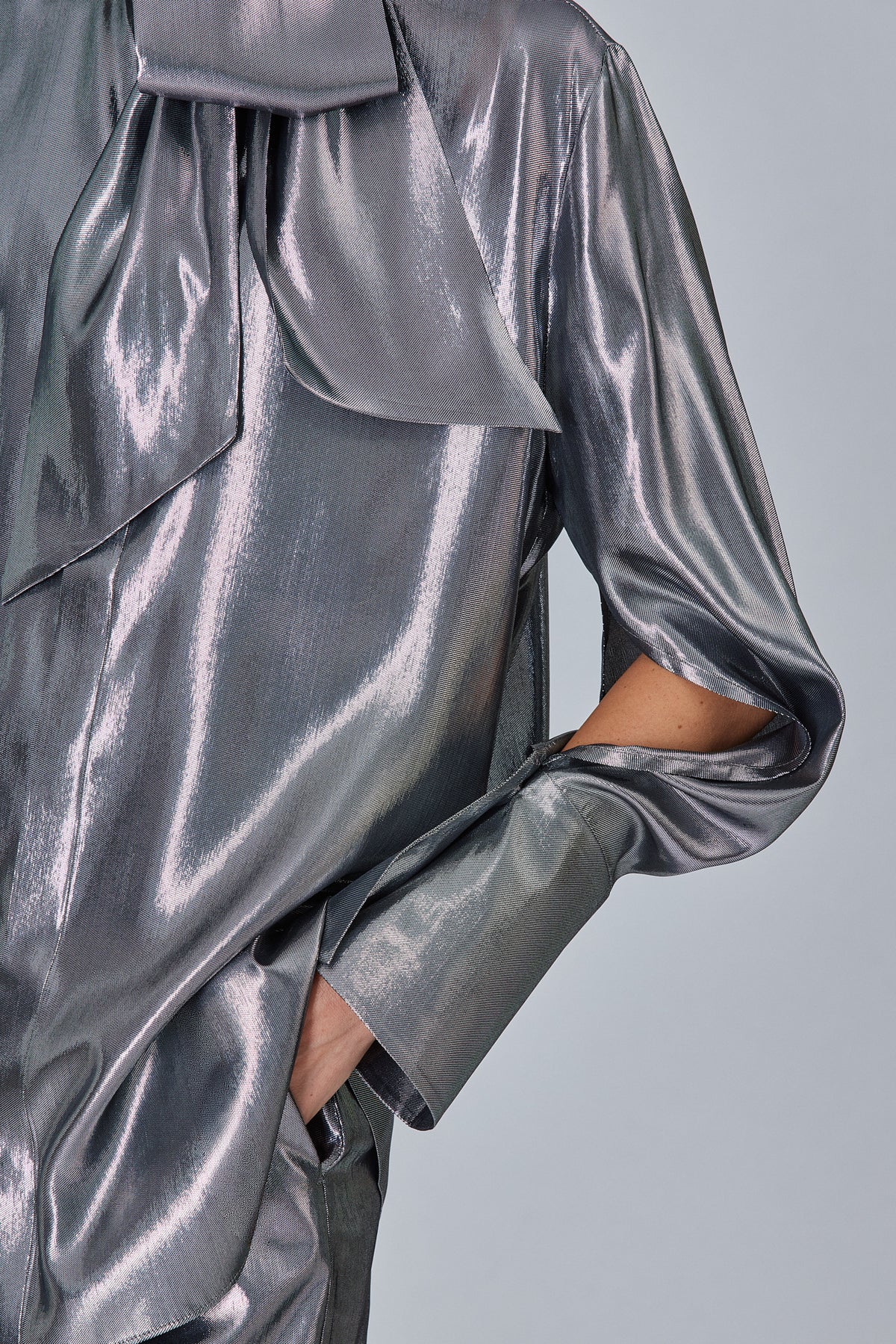 Shirt With Scarf In Metallic Silk
