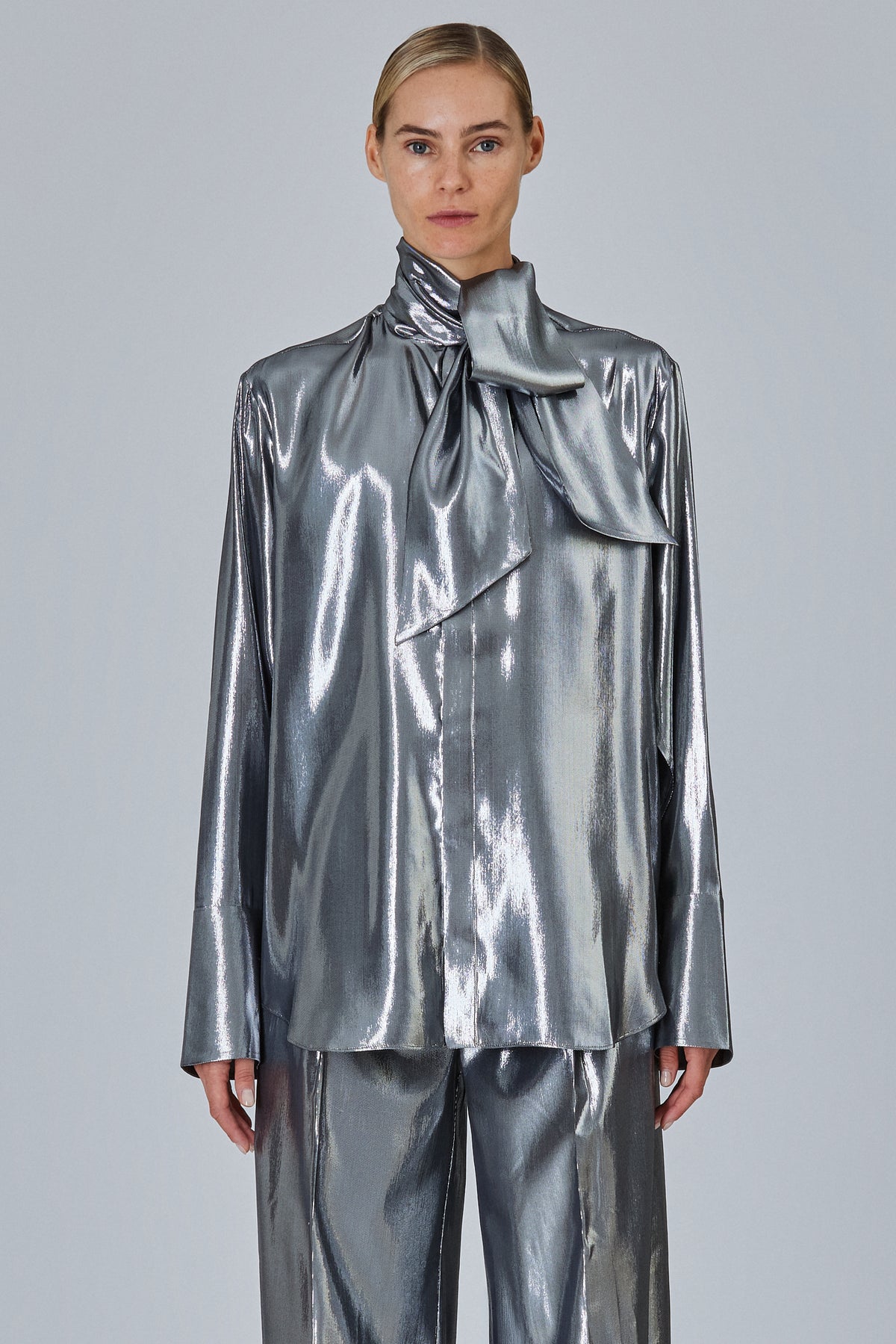 Shirt With Scarf In Metallic Silk