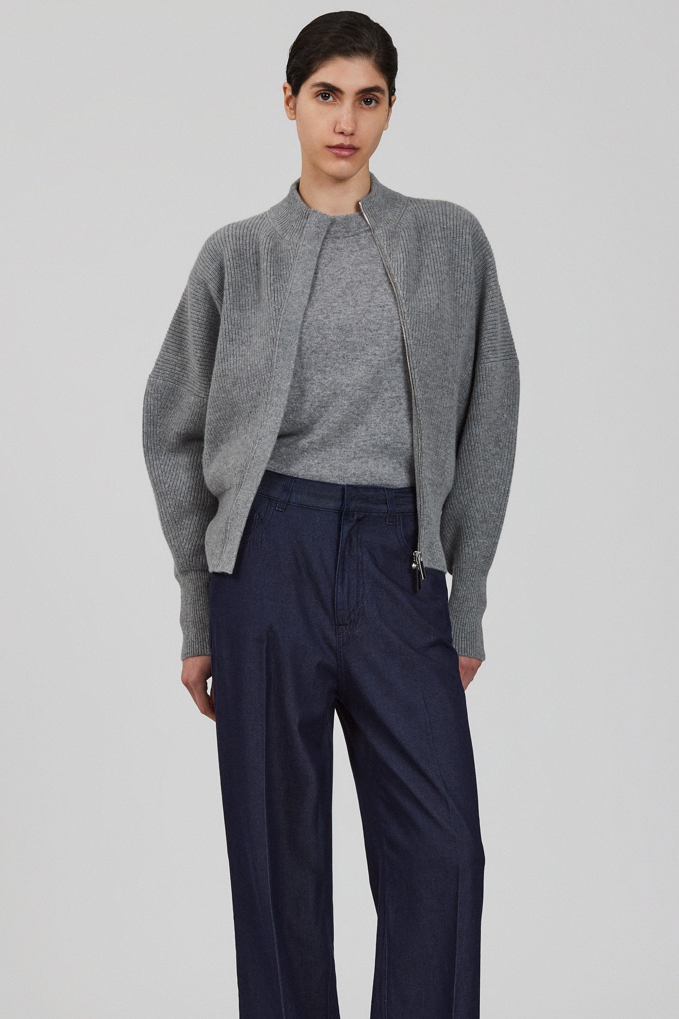 Minerva english ribbed bat wing bomber cardi with zip