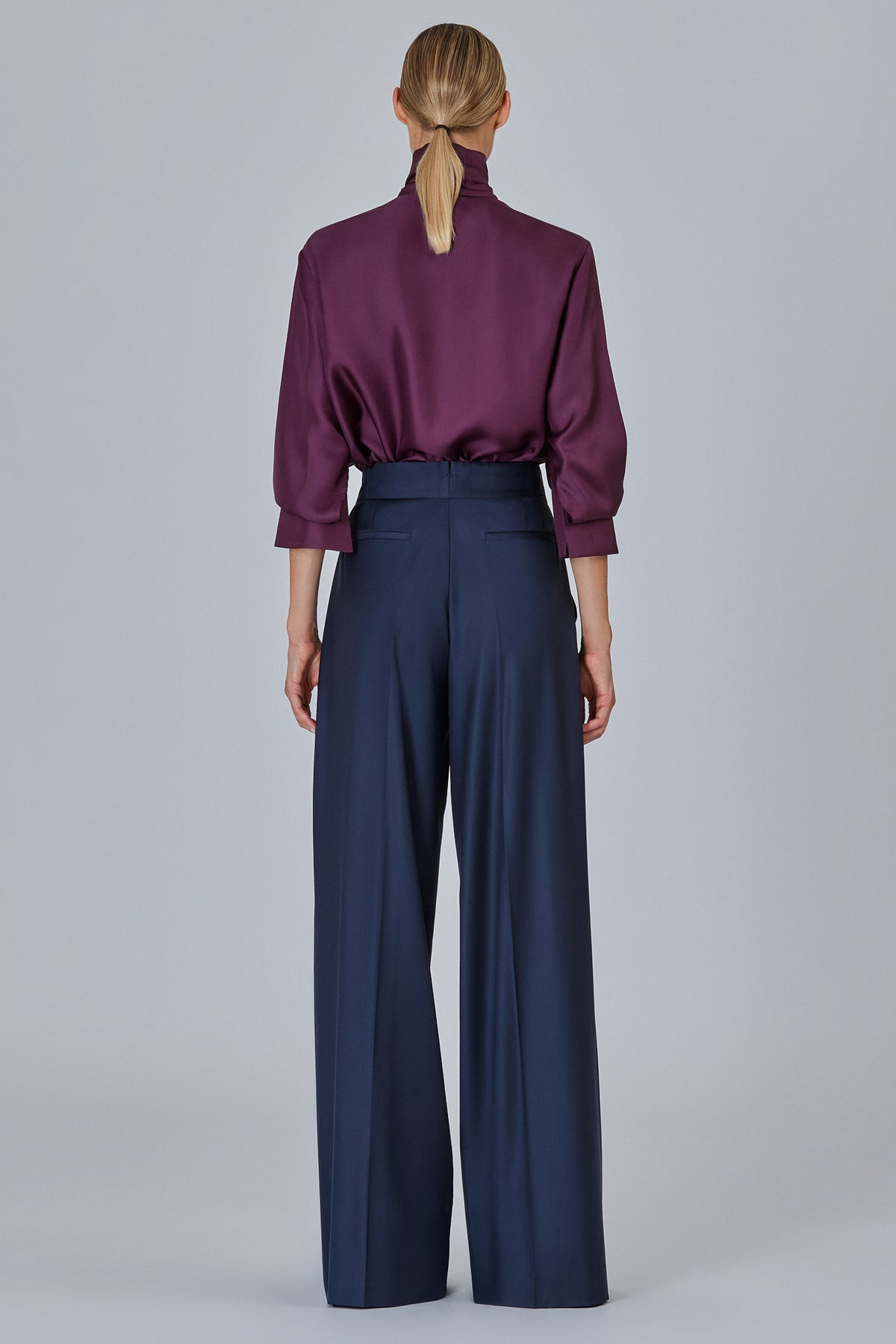 Shirt With Scarf In Silk Twill