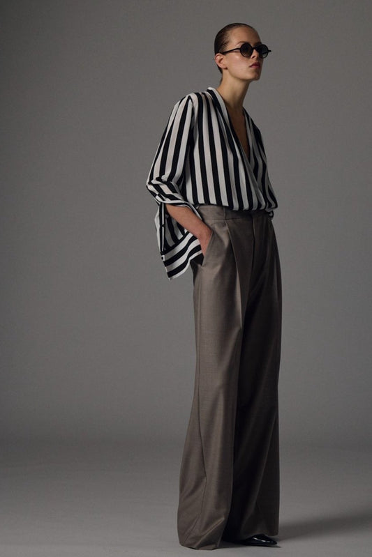 Pantaloni Bogart in lana con una pince