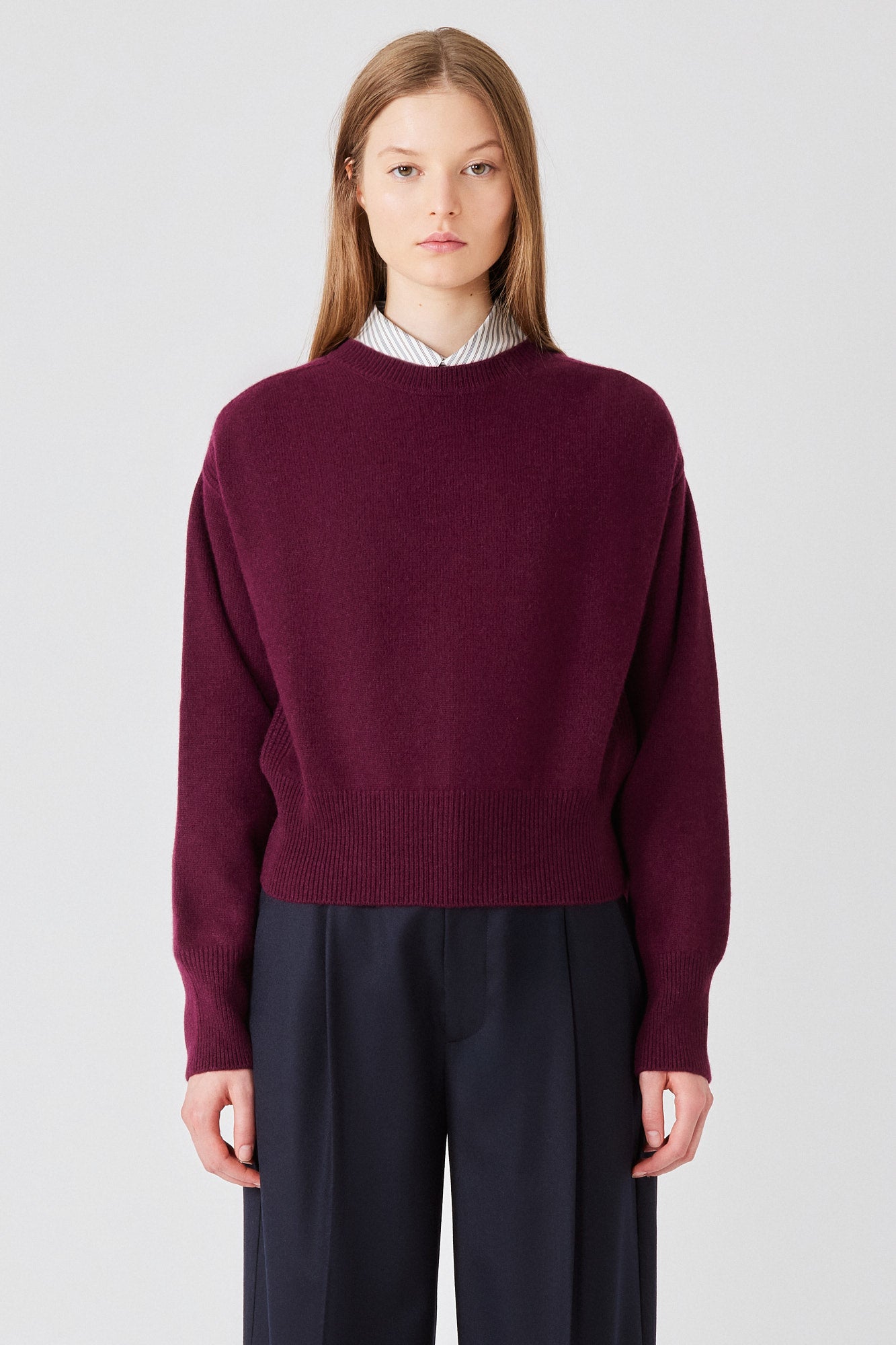 Lea round neck lightweight cashmere sweater