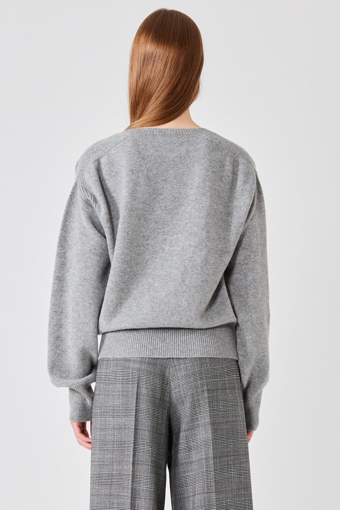 Lavinia V neck lightweight cashmere sweater