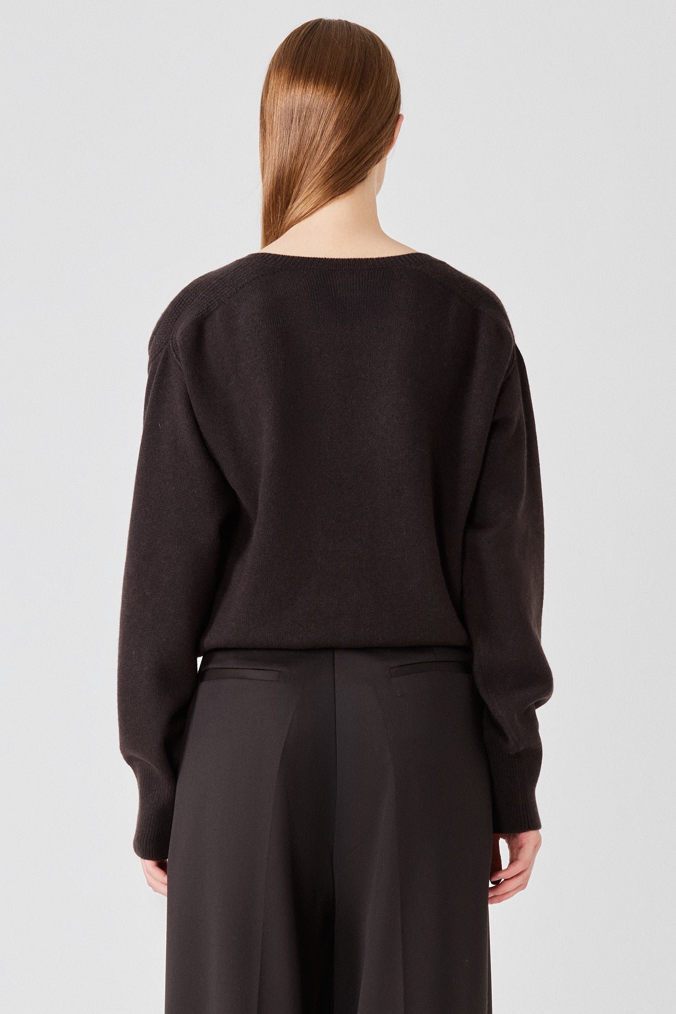 Lavinia V neck lightweight cashmere sweater
