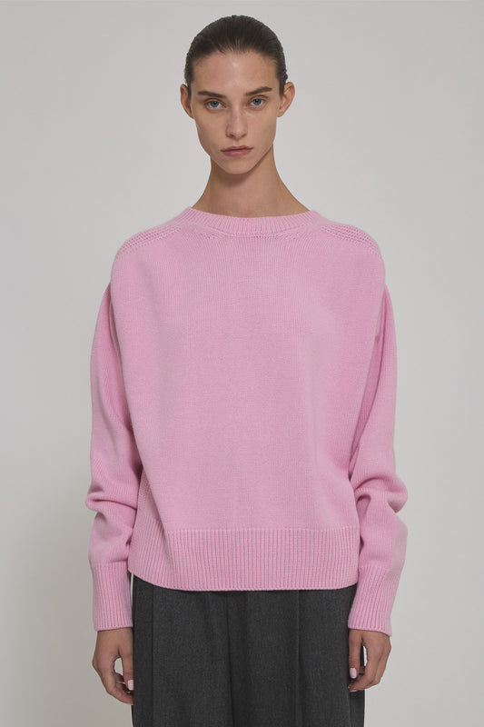 Round neck cashmere sweater