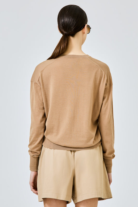 Round neck cashmere sweater