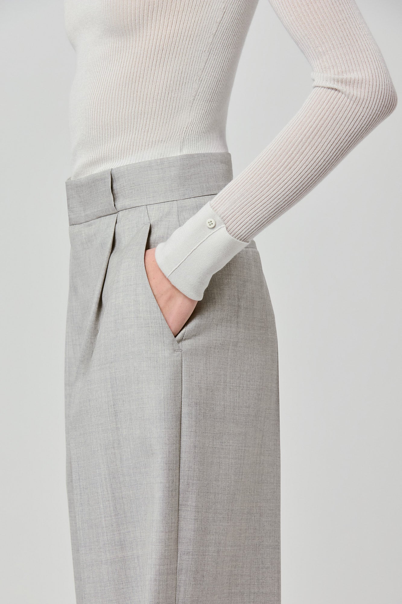 Bogart wool single pleat trousers