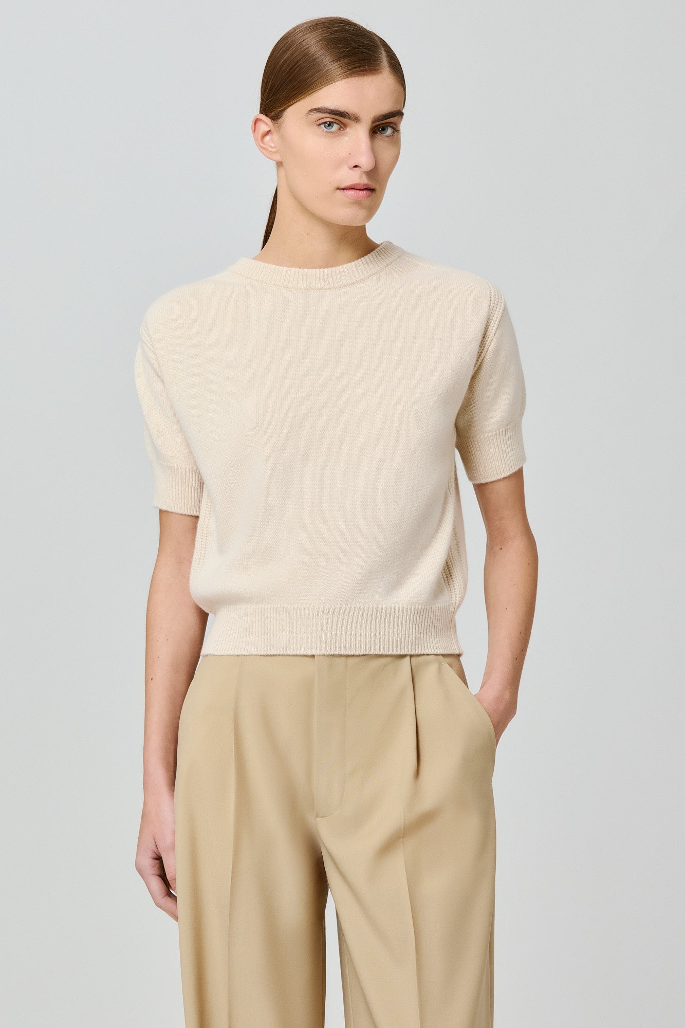 Short sleeves cashmere sweater