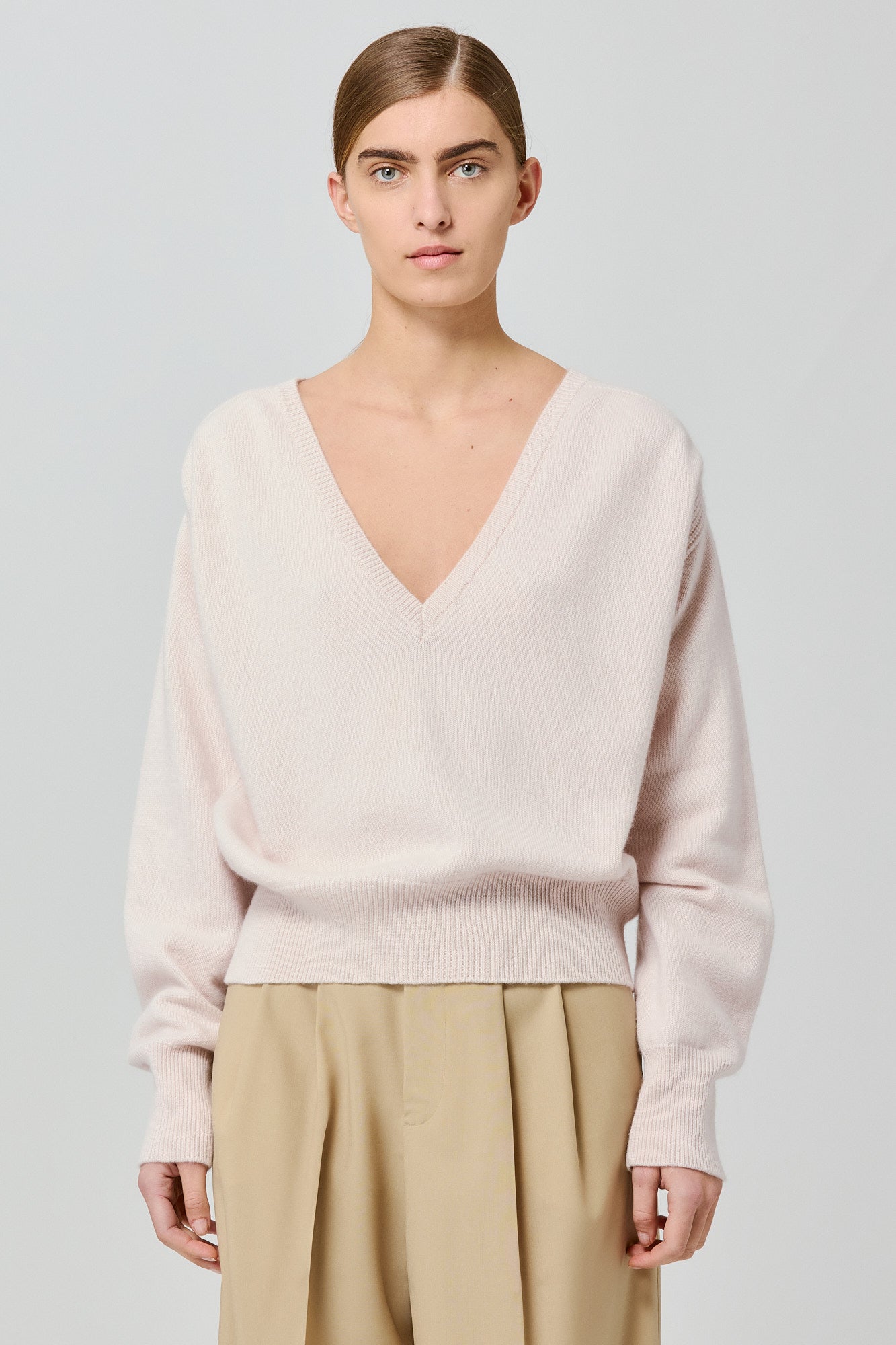 V neck cashmere sweater