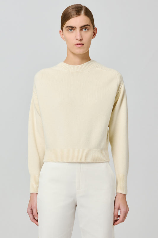 Round neck cashmere sweater