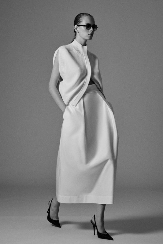 Matilda sleeveless cashmere cardi with zip