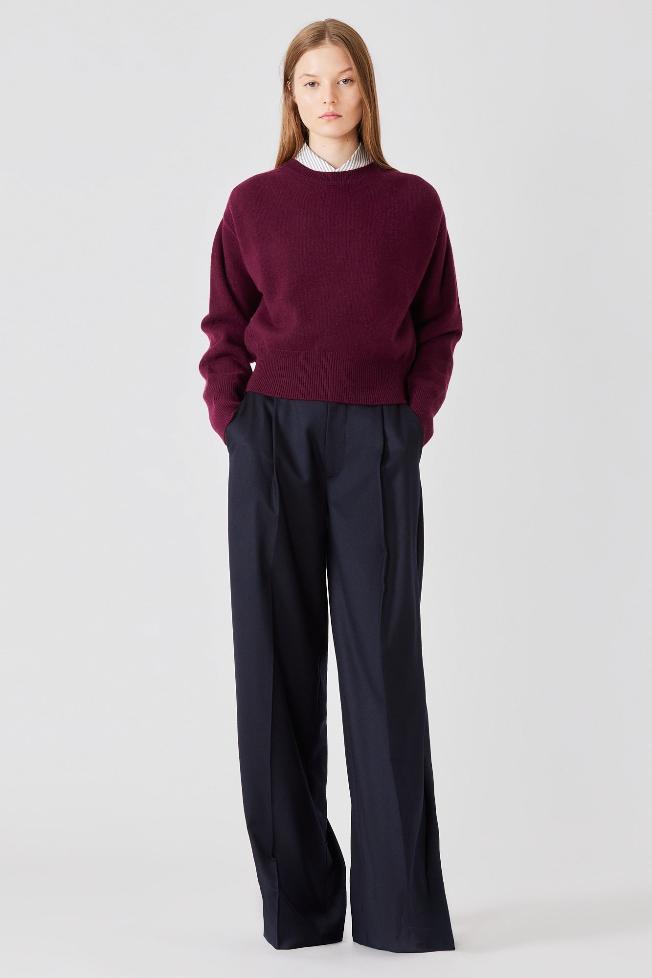 Lea round neck lightweight cashmere sweater