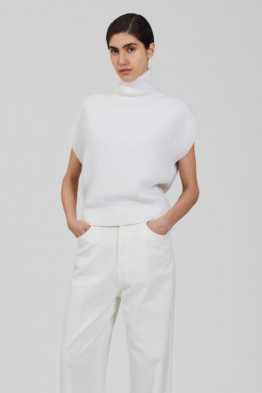 Maglione senza maniche a collo alto in misto cashmere a costa inglese