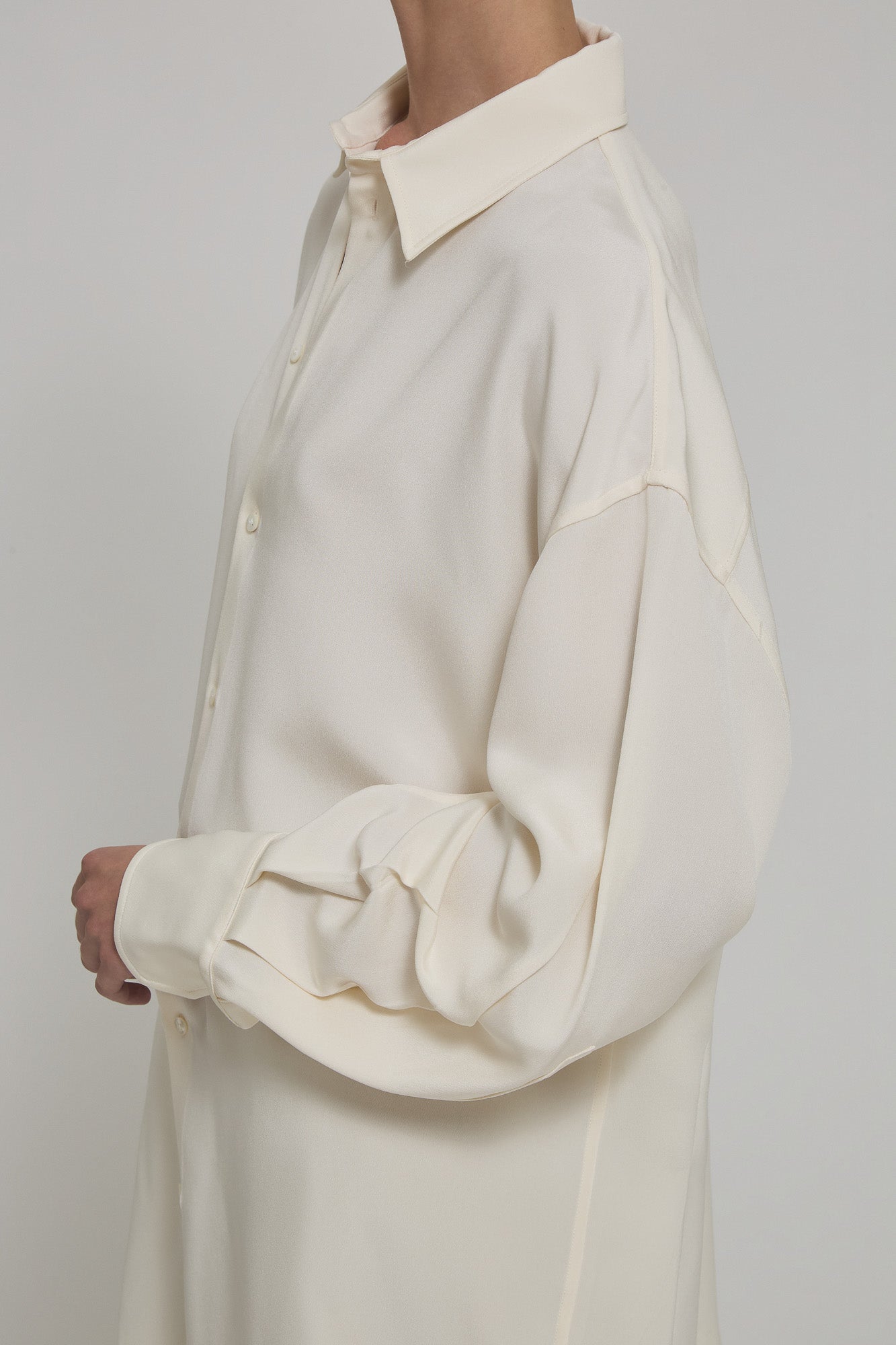 ROBERTA heavy silk oversized shirt