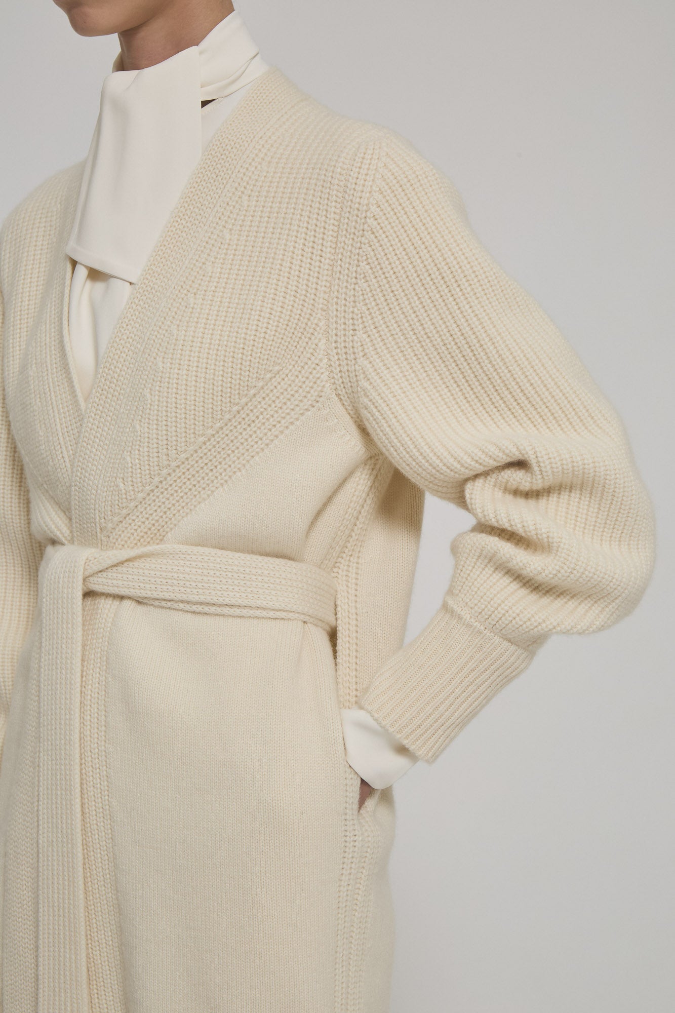 Cardigan Armor in cashmere con cintura