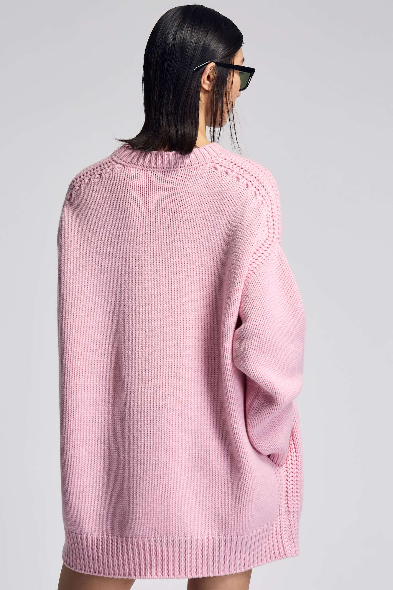 Round neck cashmere knit sweater-dress