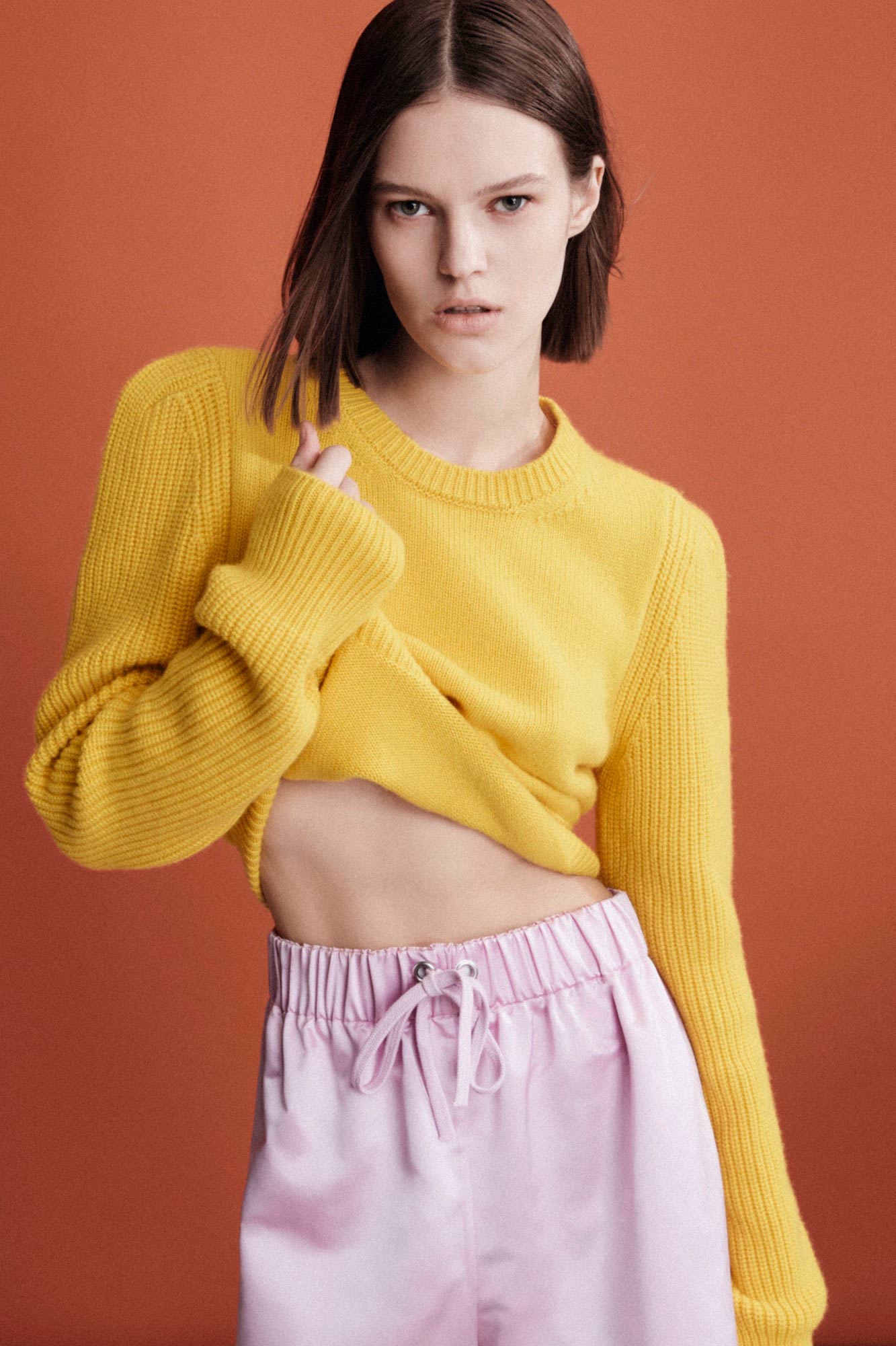 Maglia a giro collo alto in cashmere con maniche a sbuffo
